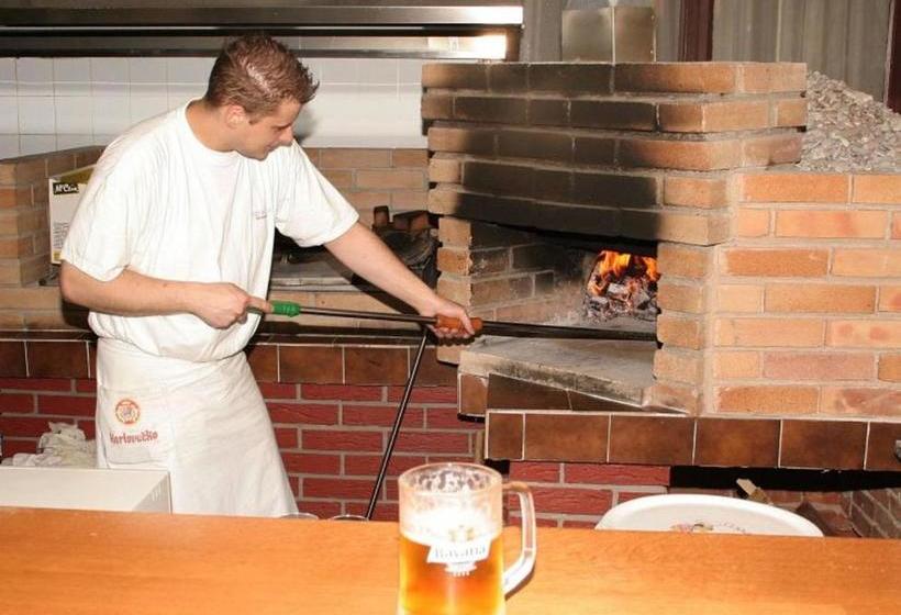 בית מלון כפרי Riviera