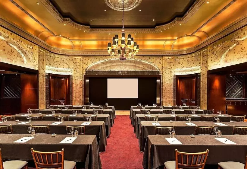 호텔 The St. Regis New York