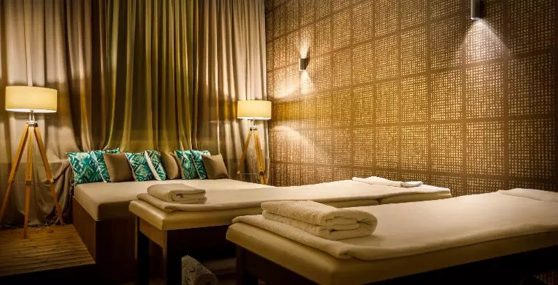 هتل Valamar Argosy