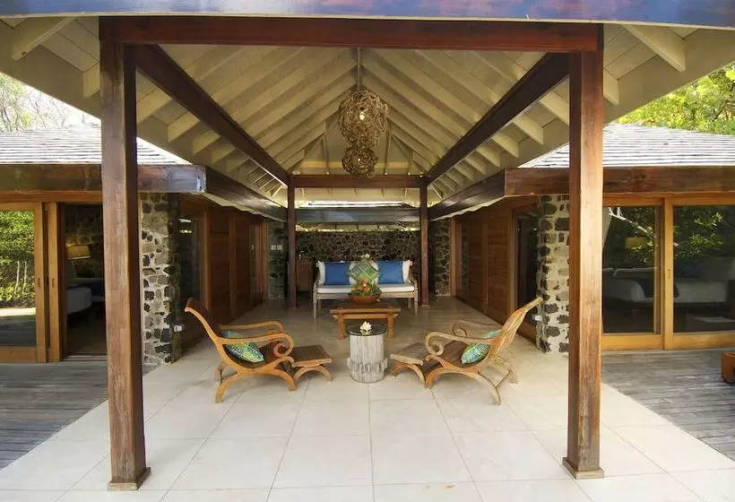 استراحتگاه Petit St. Vincent