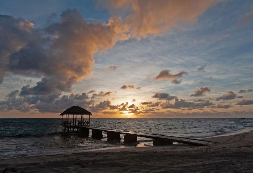 استراحتگاه Petit St. Vincent