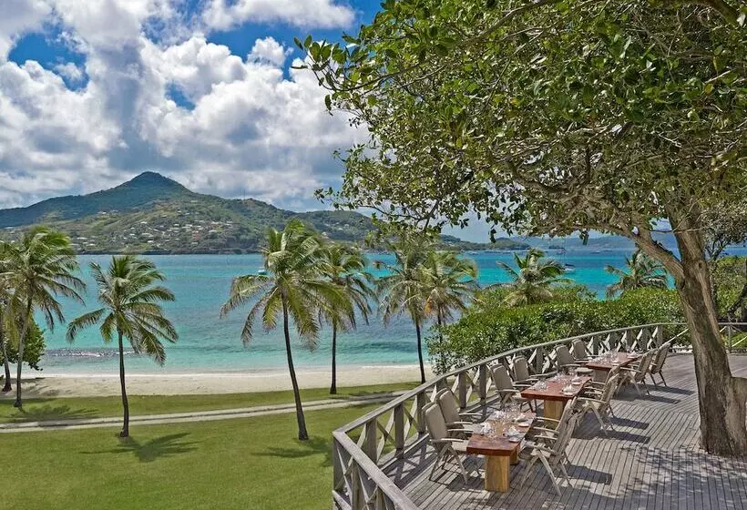 استراحتگاه Petit St. Vincent