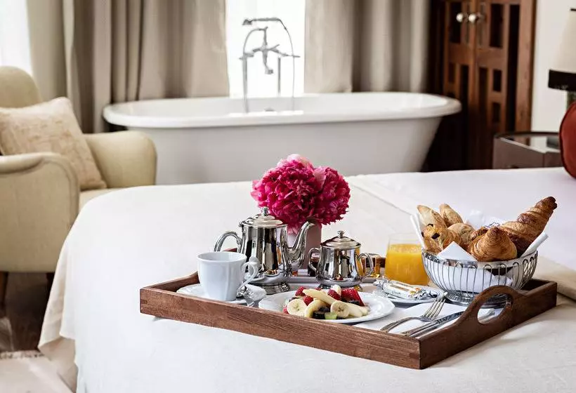 ホテル Château Des Fleurs Hôtel & Spa Paris