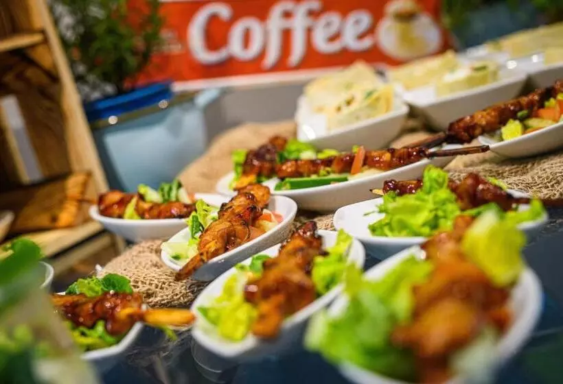 هتل Holiday Inn Lübeck, An Ihg