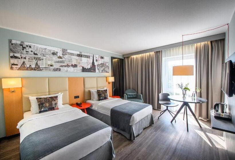 בית מלון כפרי Holiday Inn Lübeck, An Ihg