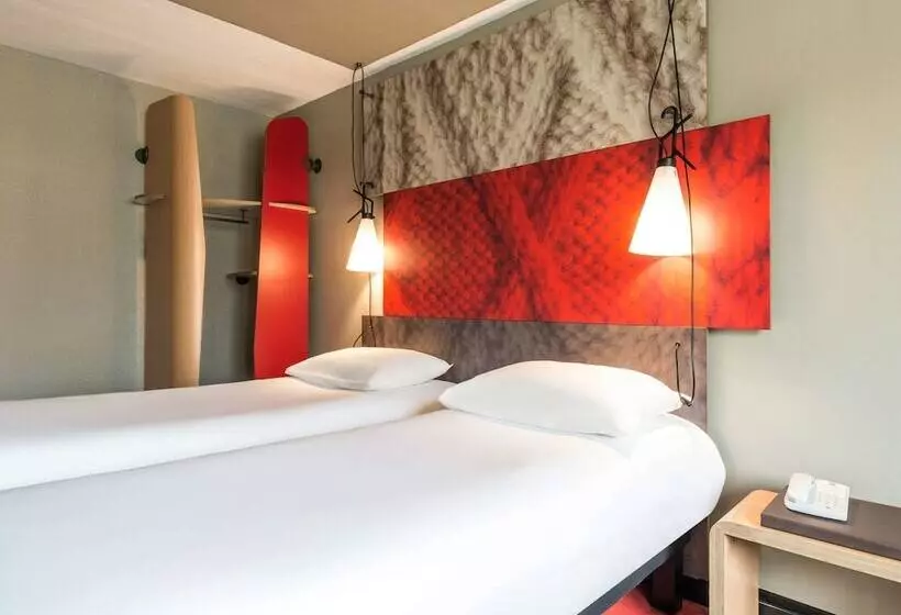 هتل Hôtel Ibis Cognac Centre