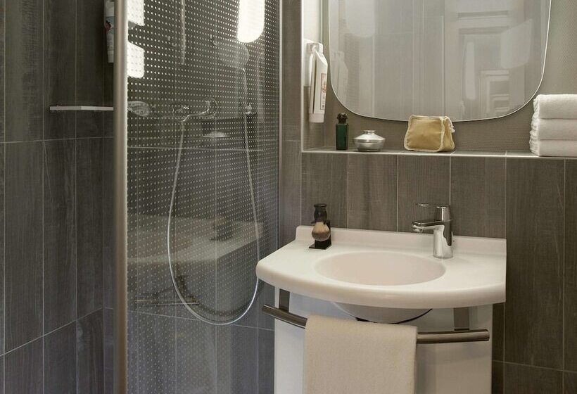 هتل Ibis Velizy Jouy En Josas