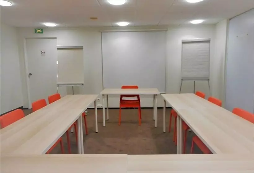 Hotel Ibis Velizy Jouy En Josas