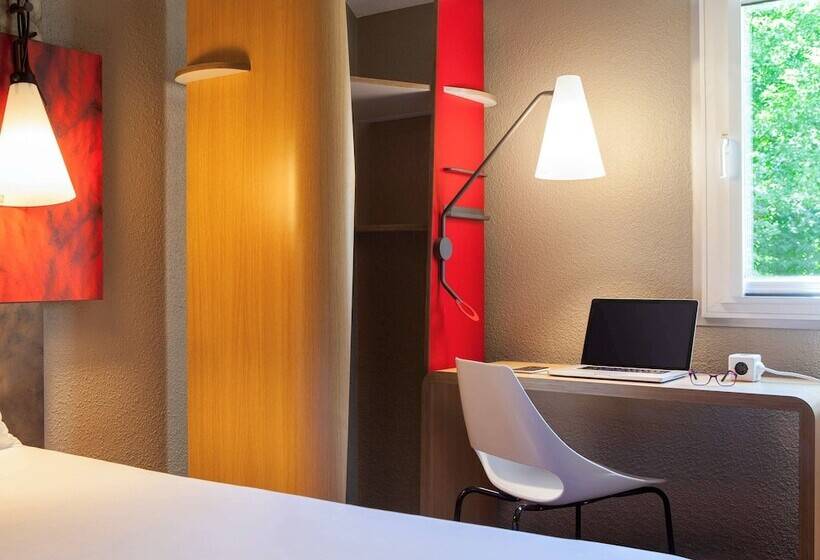 هتل Ibis Velizy Jouy En Josas