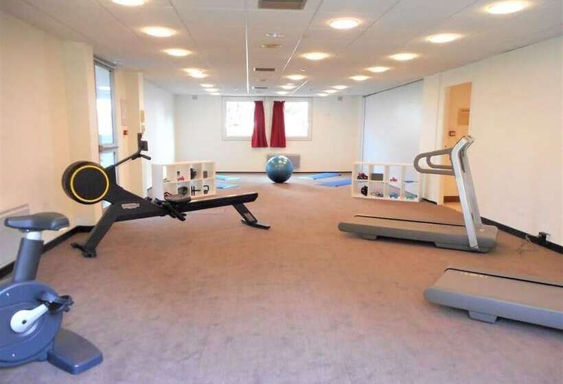 هتل Ibis Velizy Jouy En Josas