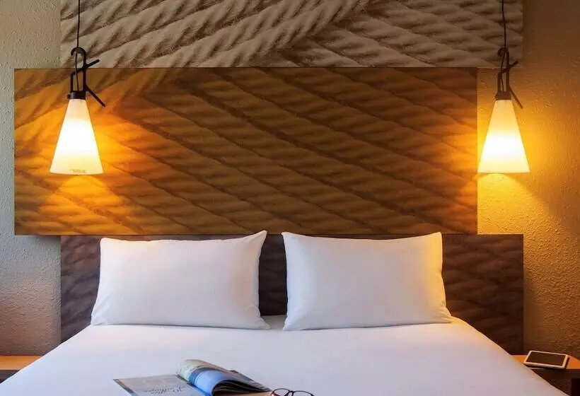 Hotel Ibis Velizy Jouy En Josas