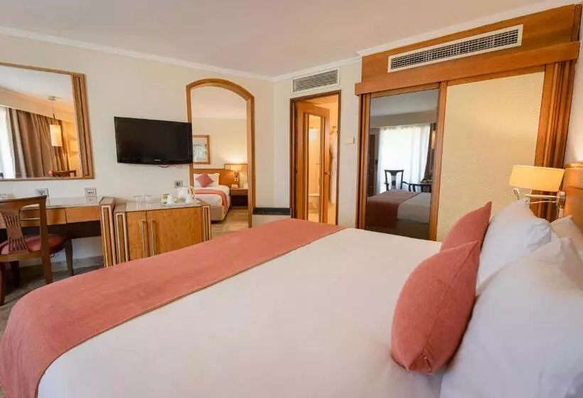 Jolie Ville Hotel & Spa Kings Island Luxor