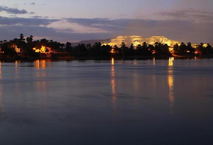 Jolie Ville Hotel & Spa Kings Island Luxor