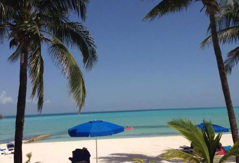 فندق Nautibeach Beach Front Condos In North Beach