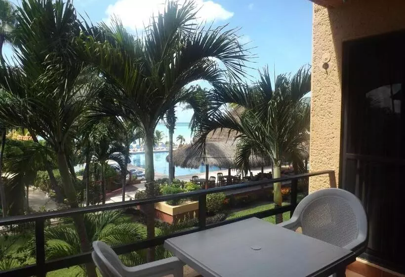 فندق Nautibeach Beach Front Condos In North Beach