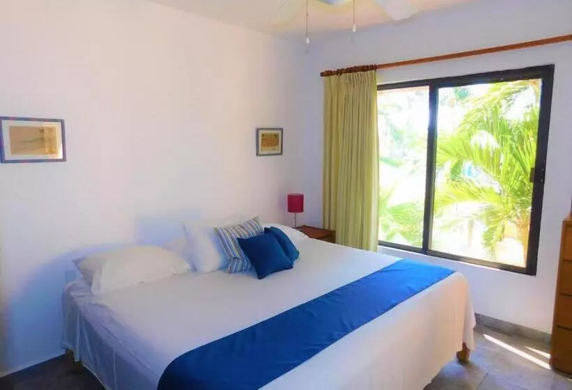 فندق Nautibeach Beach Front Condos In North Beach