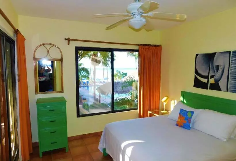 فندق Nautibeach Beach Front Condos In North Beach