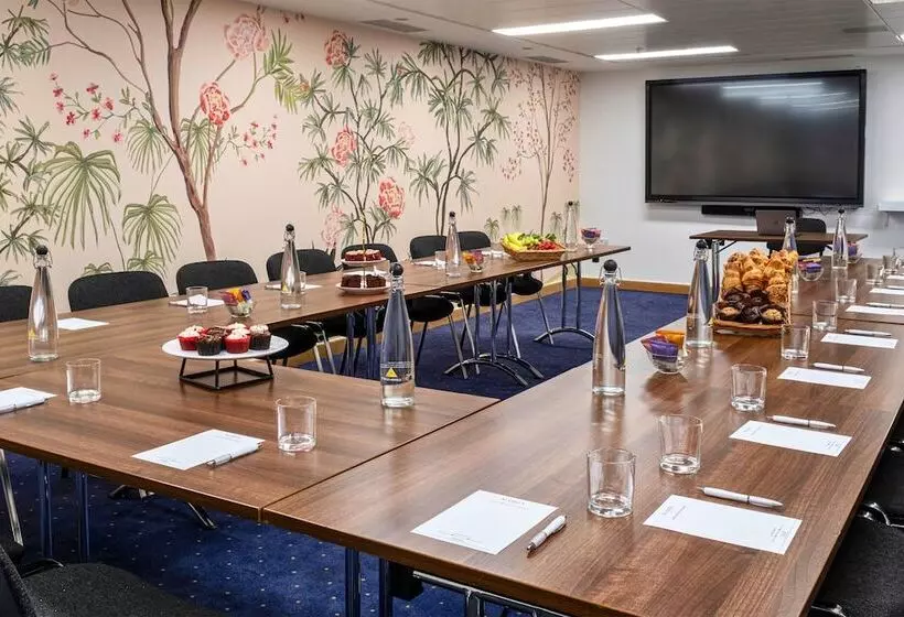 ホテル St Giles London – A St Giles