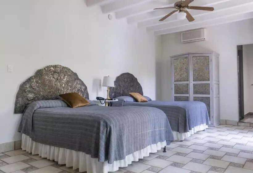 فندق فئة نجمة واحدة Boutique Naura Centro