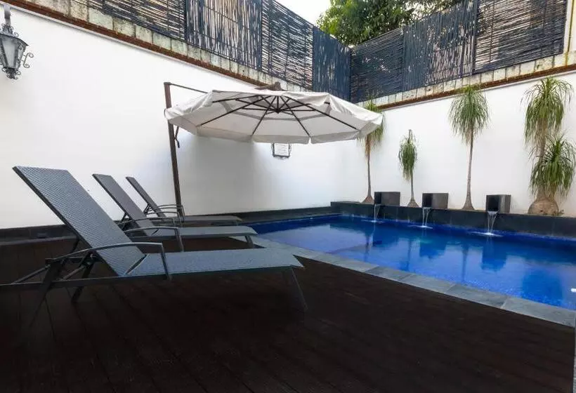 فندق فئة نجمة واحدة Boutique Naura Centro