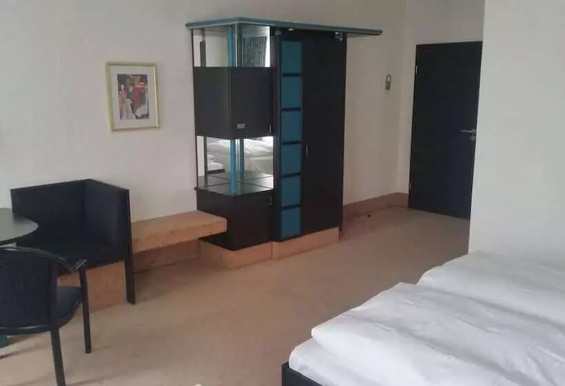 酒店 Bitterfelder Hof Mongoo Gmbh