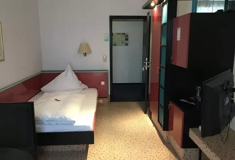 酒店 Bitterfelder Hof Mongoo Gmbh