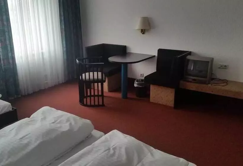 酒店 Bitterfelder Hof Mongoo Gmbh