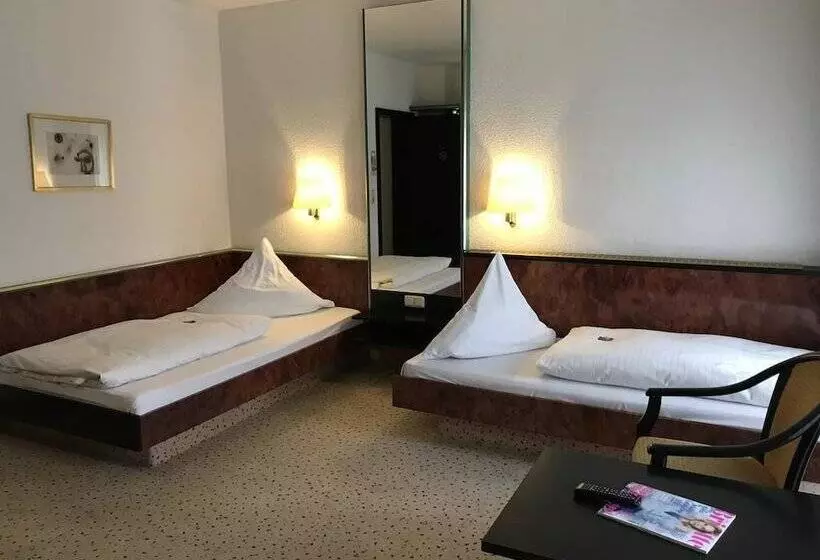 酒店 Bitterfelder Hof Mongoo Gmbh