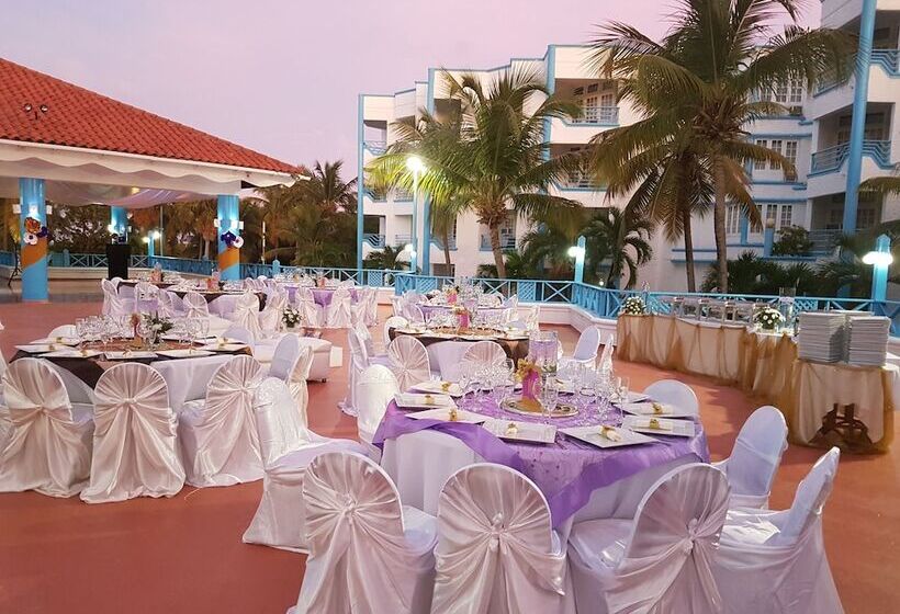 هتل Costa Larimar