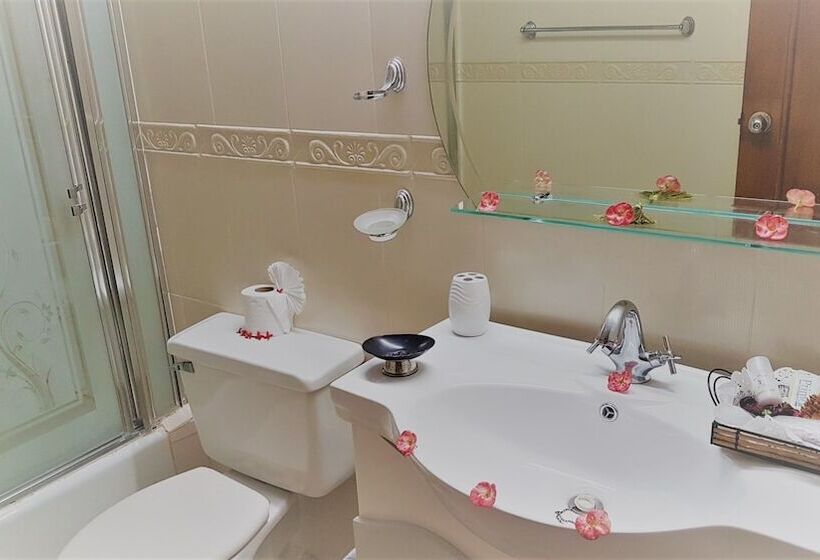 هتل Costa Larimar