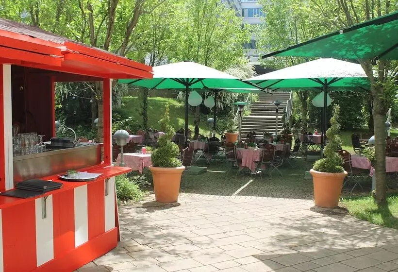 ホテル Holiday Inn Stuttgart, An Ihg