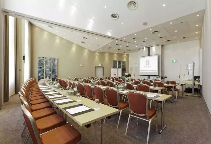 ホテル Holiday Inn Stuttgart, An Ihg