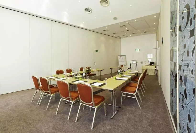 ホテル Holiday Inn Stuttgart, An Ihg