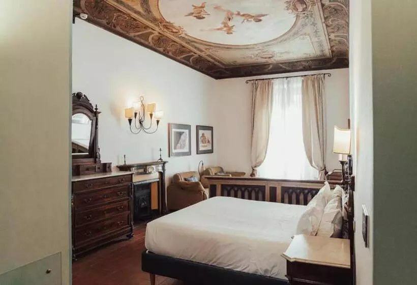 هتل Ii Guelfo Bianco