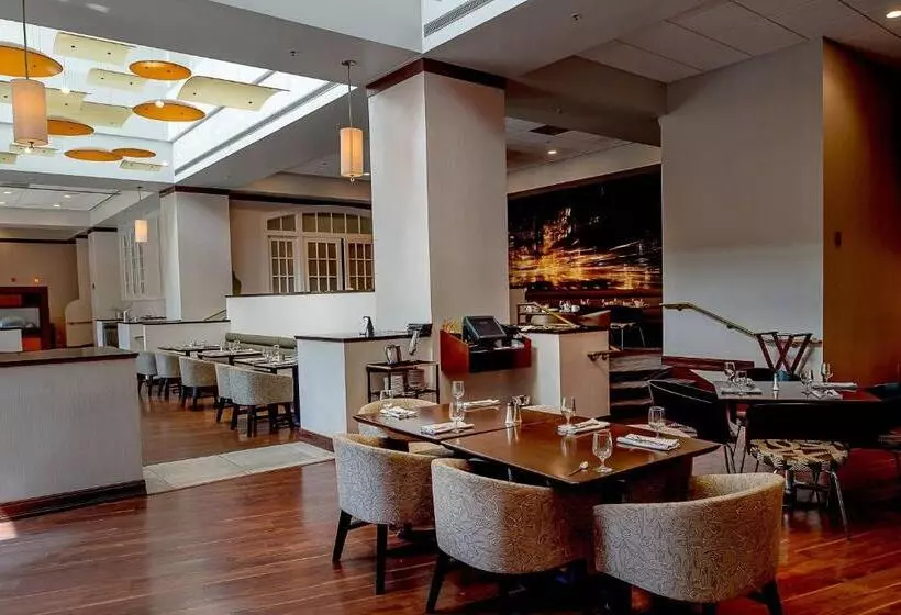 ホテル Marriott St. Louis West