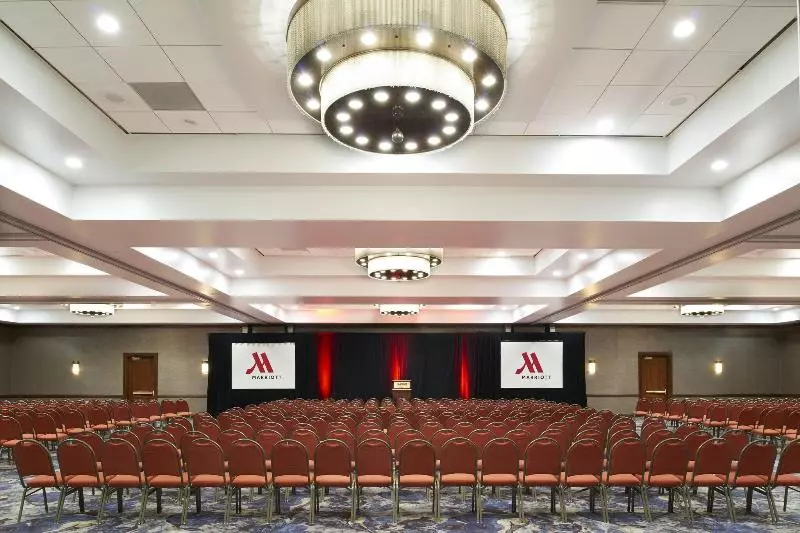 ホテル Marriott St. Louis West