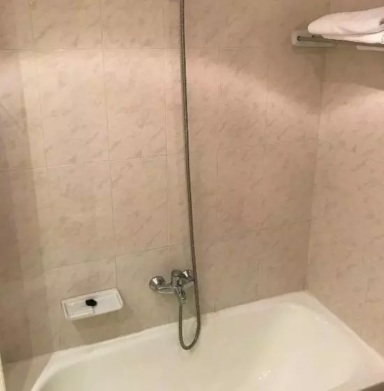 هتل Roc Del Castell