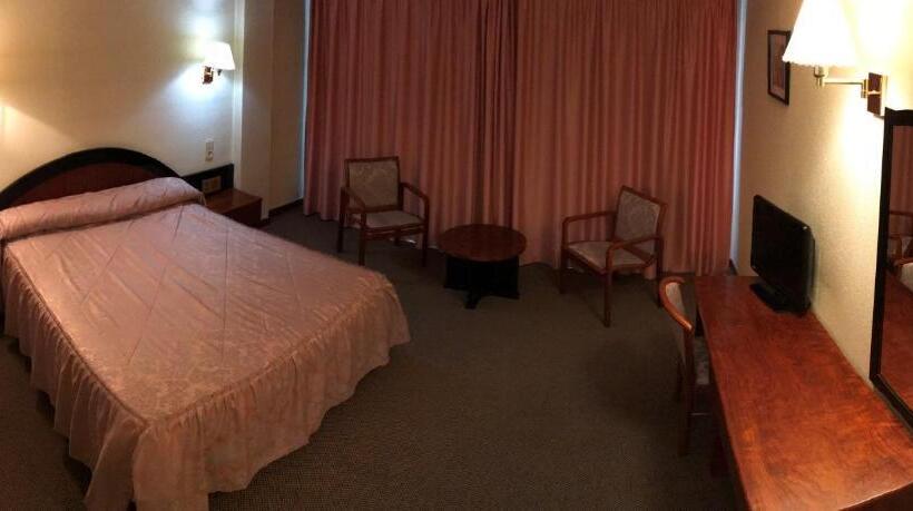 هتل Roc Del Castell