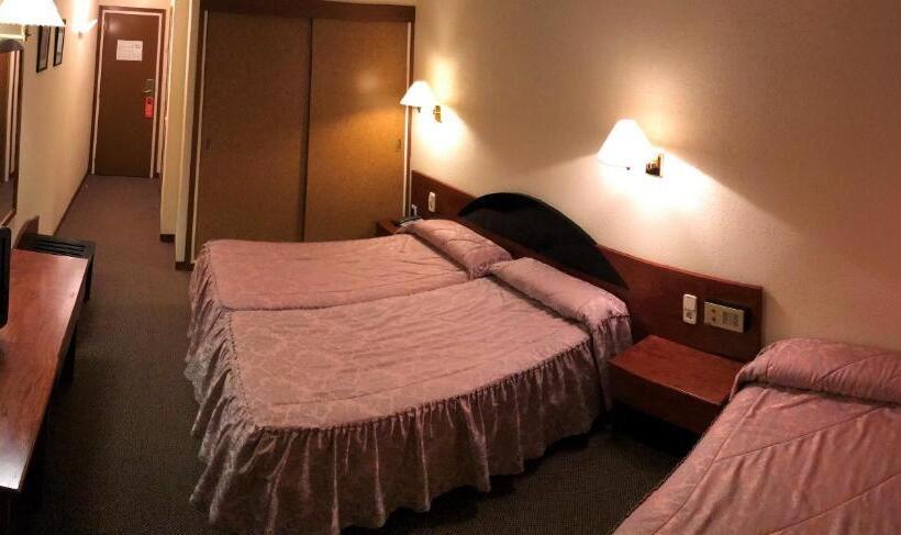 هتل Roc Del Castell