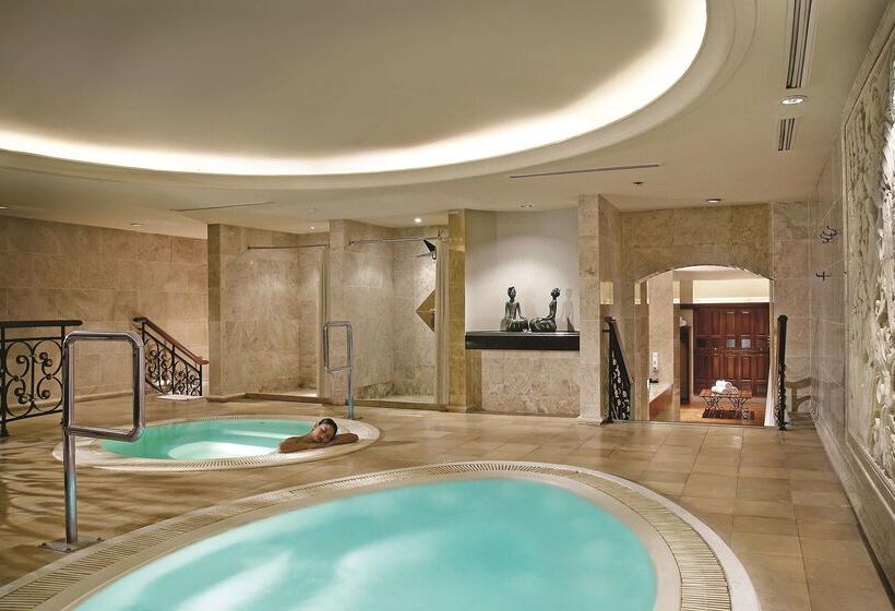 فندق Shangrila Jakarta