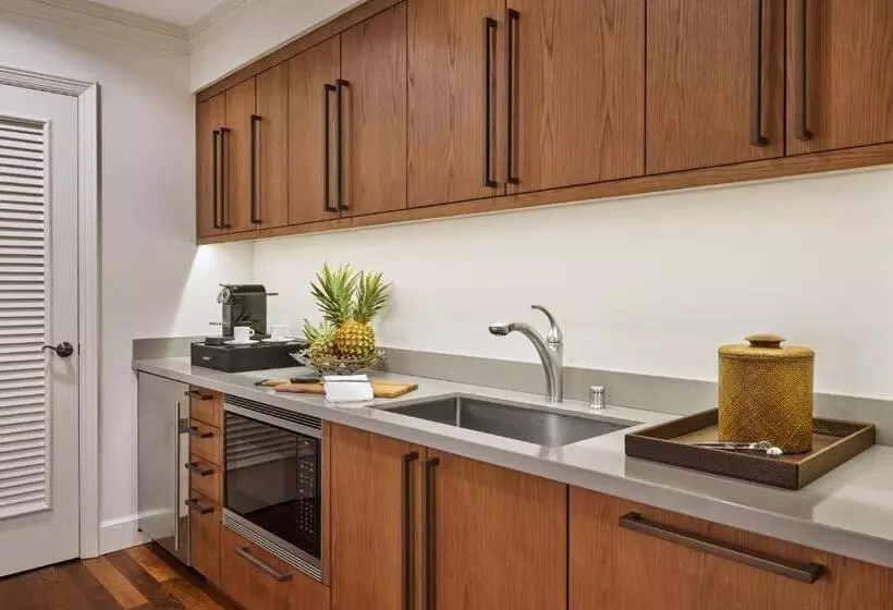 هتل The Ritz Carlton Maui, Kapalua