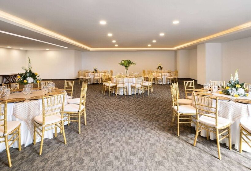 هتل Wyndham Garden Guatemala City