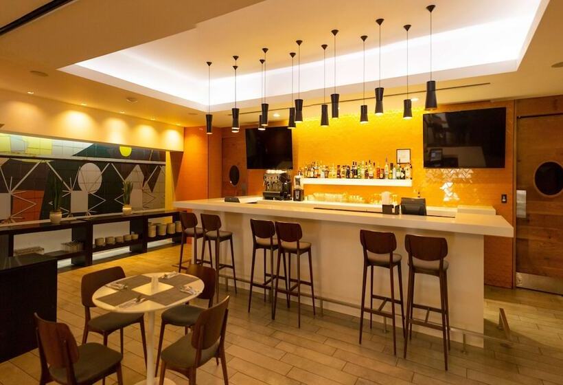 هتل Wyndham Garden Guatemala City