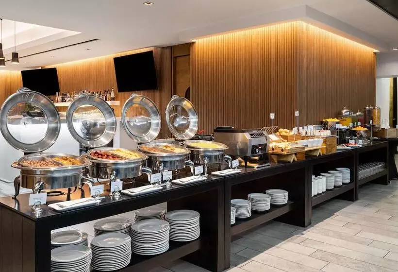 هتل Wyndham Garden Guatemala City