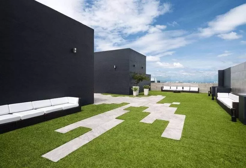 هتل Wyndham Garden Guatemala City