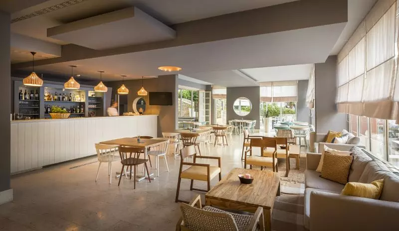 Miramar Sunny Hotel By Valamar