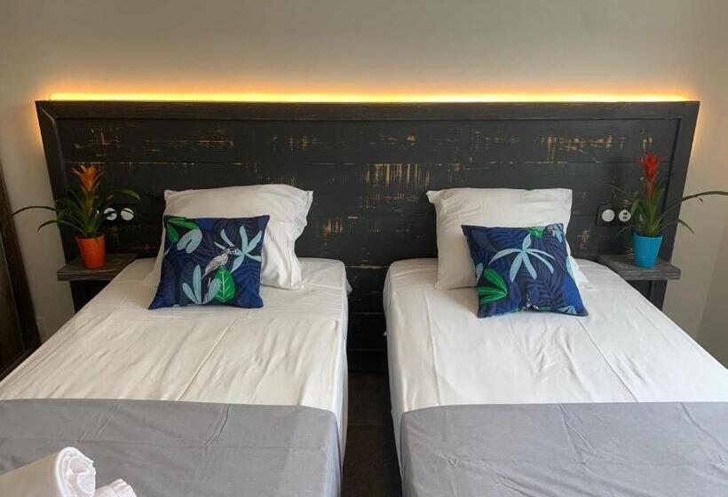 استراحتگاه Karaibes Residence