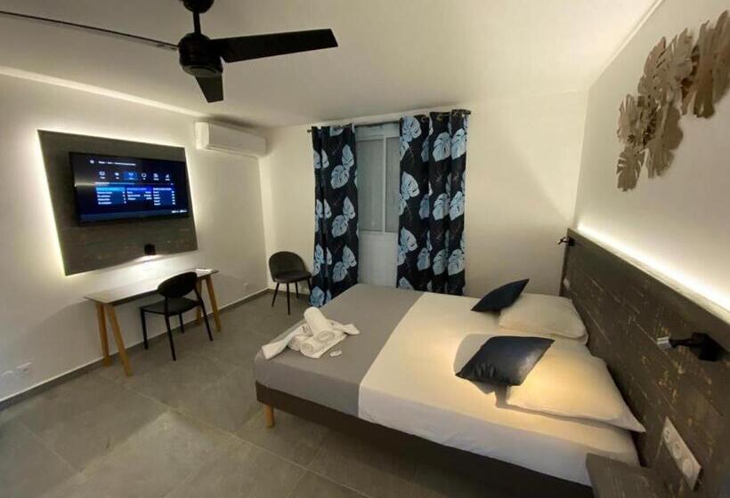 استراحتگاه Karaibes Residence