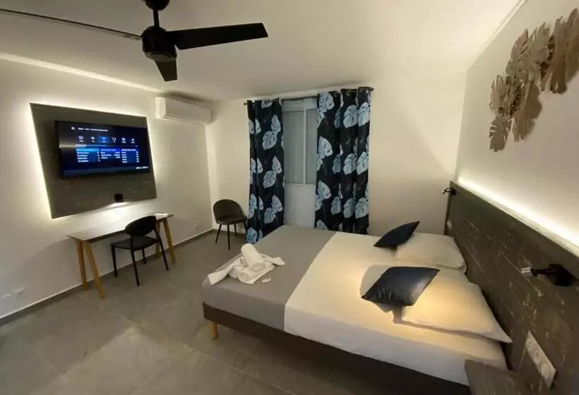 استراحتگاه Karaibes Residence