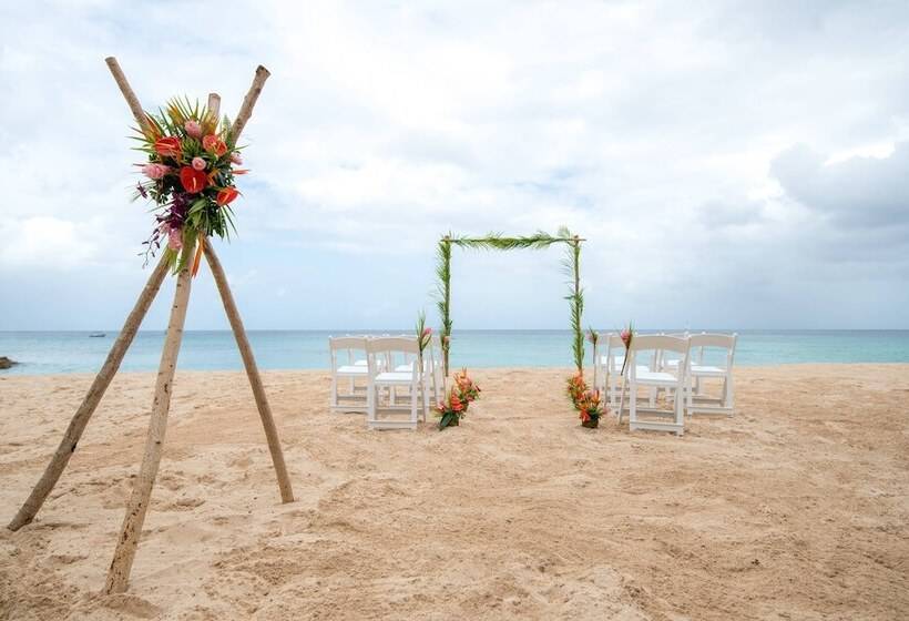 Crystal Cove By Elegant Hotels All Inclusive